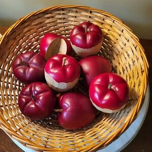 Lot of 8 Vintage Red Wooden Apples Stems Carved Rustic Farmhouse Decor Kitchen